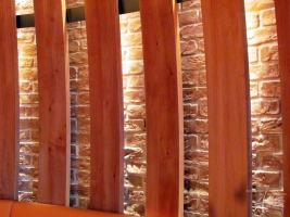 Ziegelstein im Lokal mit Detail