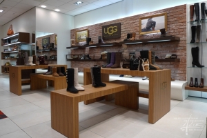 Ziegeln im Schuhgeschäft