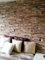 Holzpaneel im Schlafzimmer