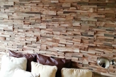 Holzpaneel im Schlafzimmer