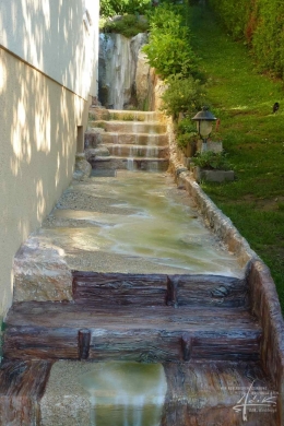 Bachgestaltung am Beton