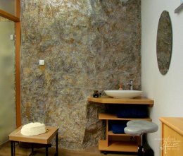 Kunstfelsen in Hotels