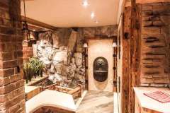 Sauna und Felsen