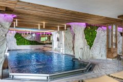 Felswand im Spa
